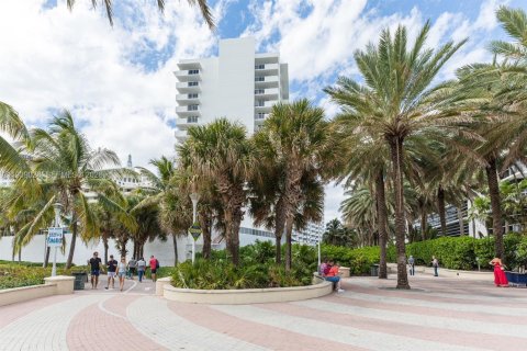 Copropriété à louer à Miami Beach, Floride: 52.49 m2 № 1999494 - photo 29