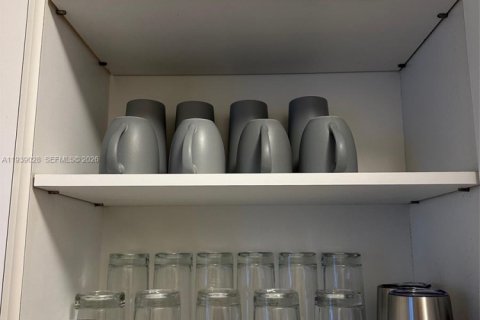 Copropriété à louer à Miami Beach, Floride: 52.49 m2 № 1999494 - photo 15