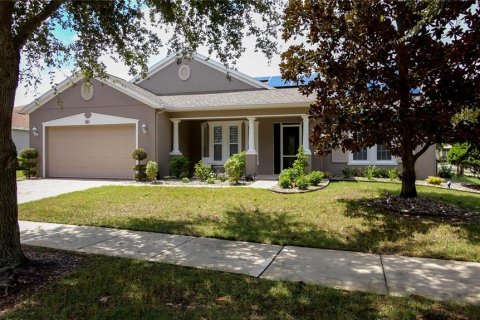 House in Groveland, Florida 2 bedrooms, 213.3 sq.m. № 2364922