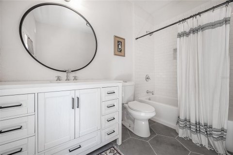 Casa en alquiler en Tampa, Florida, 2 dormitorios, 124.4 m2 № 2421717 - foto 30