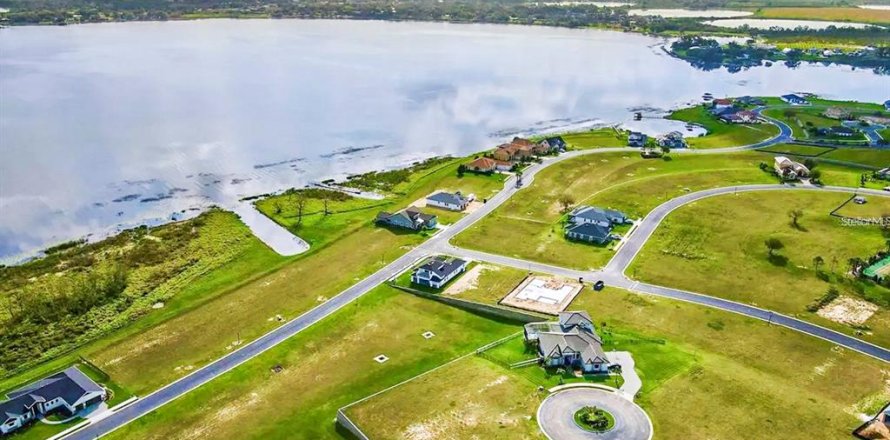 Terreno en Lake Alfred, Florida № 1869660