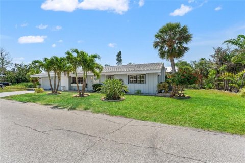 Casa en venta en Longboat Key, Florida, 2 dormitorios, 115.94 m2 № 1612565 - foto 7