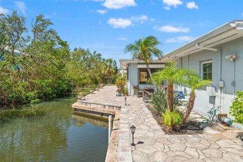 Casa en venta en Longboat Key, Florida, 2 dormitorios, 115.94 m2 № 1612565 - foto 12