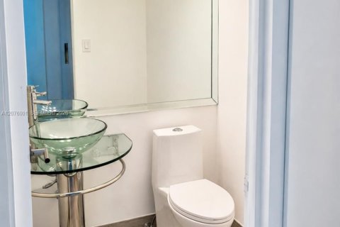 Copropriété à louer à Miami, Floride: 1 chambre, 86.4 m2 № 2331776 - photo 6