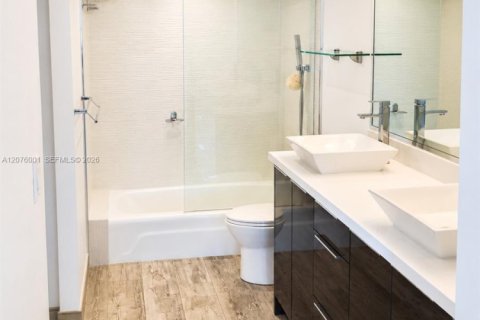 Copropriété à louer à Miami, Floride: 1 chambre, 86.4 m2 № 2331776 - photo 5