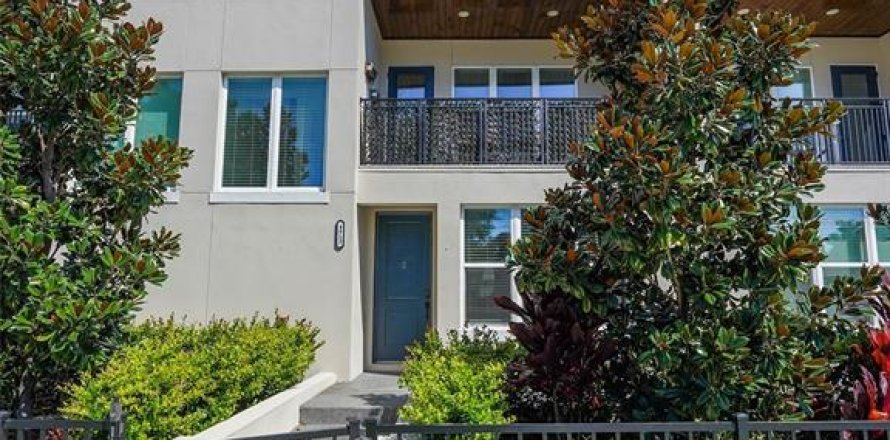 Townhouse in Tampa, Florida 3 bedrooms, 225.2 sq.m. № 1795953