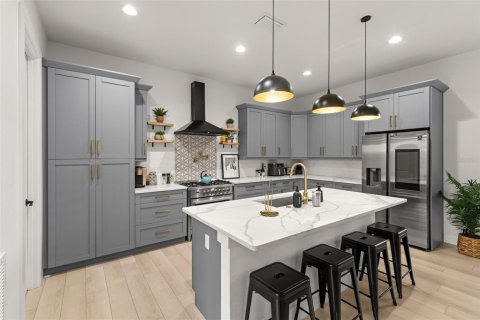 Townhouse in Tampa, Florida 3 bedrooms, 225.2 sq.m. № 1795953 - photo 5