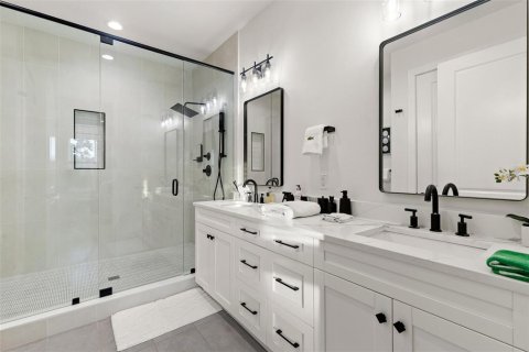 Townhouse in Tampa, Florida 3 bedrooms, 225.2 sq.m. № 1795953 - photo 29