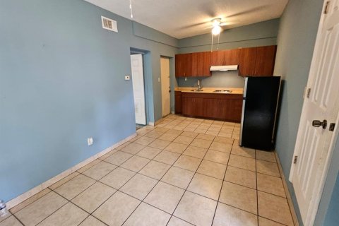 Apartamento en alquiler en Orlando, Florida, 1 dormitorio, 36.32 m2 № 2197531 - foto 2