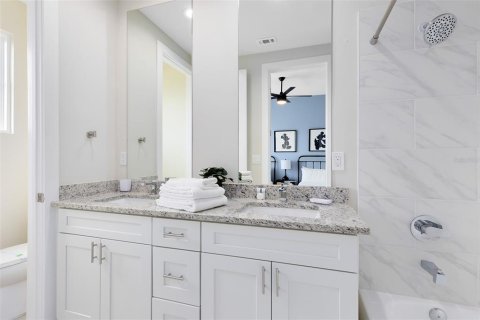 Adosado en venta en Kissimmee, Florida, 3 dormitorios, 142.14 m2 № 1569205 - foto 24