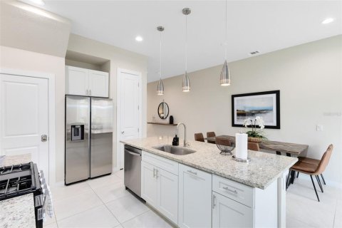 Adosado en venta en Kissimmee, Florida, 3 dormitorios, 142.14 m2 № 1569205 - foto 9