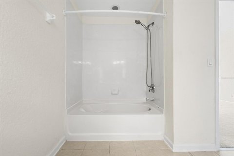 Townhouse in Sanford, Florida 3 bedrooms, 156.73 sq.m. № 1786177 - photo 26