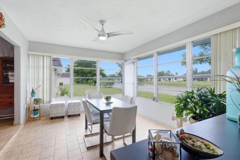 House in Sarasota, Florida 2 bedrooms, 143.07 sq.m. № 2400306 - photo 29
