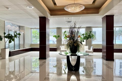 Condo in Fort Lauderdale, Florida, 2 bedrooms  № 2082938 - photo 11