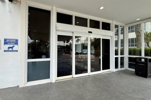 Condo in Fort Lauderdale, Florida, 2 bedrooms  № 2082938 - photo 7