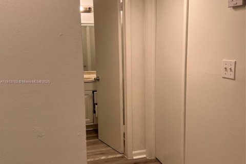 Copropriété à vendre à North Miami, Floride: 1 chambre, 75.81 m2 № 2034737 - photo 14
