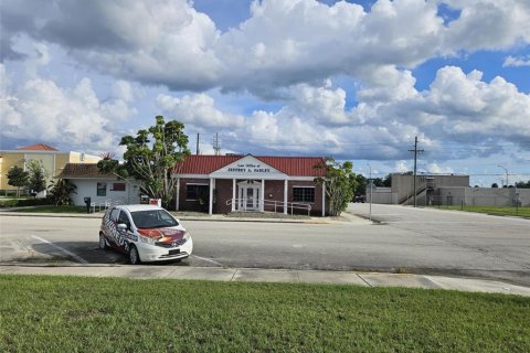 Propiedad comercial en venta en Okeechobee, Florida № 1311415 - foto 1