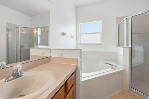 Купить виллу или дом в Киссимми, Флорида 12 комнат, 234.86м2, № 2155731 - фото 24