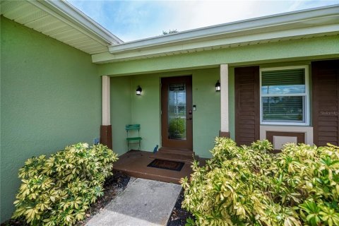 Villa ou maison à vendre à Port Charlotte, Floride: 2 chambres, 123 m2 № 1796186 - photo 7