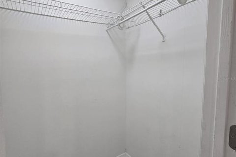Villa ou maison à louer à Tampa, Floride: 3 chambres, 136.01 m2 № 2429354 - photo 10