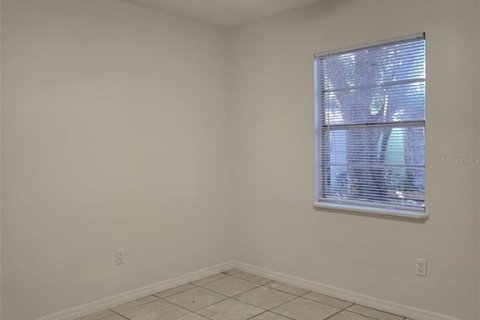 Villa ou maison à louer à Tampa, Floride: 3 chambres, 136.01 m2 № 2429354 - photo 14