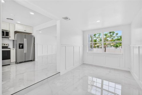 House in Saint Pete Beach, Florida 2 bedrooms, 78.78 sq.m. № 2117804 - photo 20