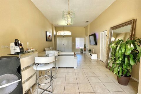 Villa ou maison à vendre à Homestead, Floride: 3 chambres, 143.26 m2 № 2251340 - photo 3