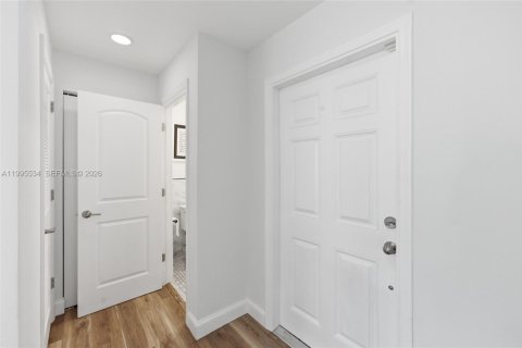 Купить кондоминиум в Бока-Ратон, Флорида 2 спальни, 132.48м2, № 2060735 - фото 11