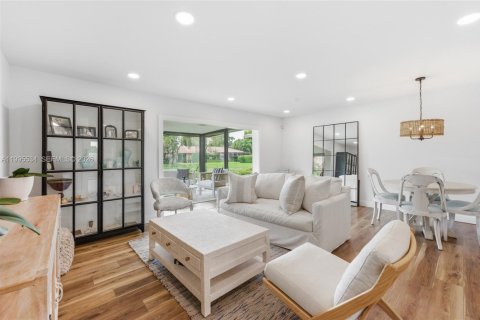 Купить кондоминиум в Бока-Ратон, Флорида 2 спальни, 132.48м2, № 2060735 - фото 15