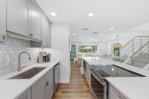 Купить кондоминиум в Бока-Ратон, Флорида 2 спальни, 132.48м2, № 2060735 - фото 10