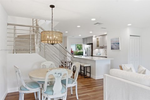 Купить кондоминиум в Бока-Ратон, Флорида 2 спальни, 132.48м2, № 2060735 - фото 18