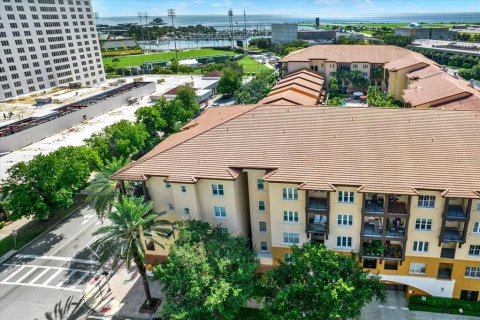 Condominio en venta en Saint Petersburg, Florida, 2 dormitorios, 104.79 m2 № 1876301 - foto 24