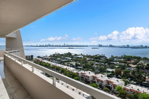 Condo in Miami, Florida, 3 bedrooms № 2179066 - photo 28