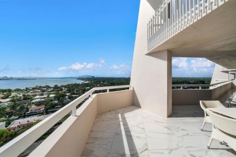 Condo in Miami, Florida, 3 bedrooms № 2179066 - photo 30