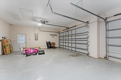 House in Saint Petersburg, Florida 4 bedrooms № 2054054 - photo 6