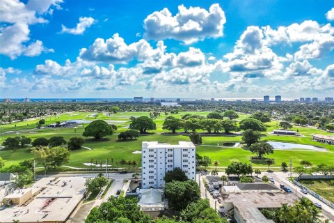 Condo in Hollywood, Florida, 1 bedroom  № 2183654