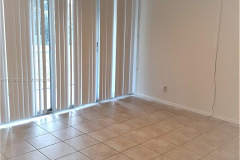 Condominio en alquiler en Davie, Florida, 1 dormitorio, 60.76 m2 № 2054310 - foto 7
