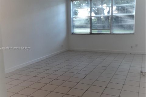 Condominio en alquiler en Davie, Florida, 1 dormitorio, 60.76 m2 № 2054310 - foto 2