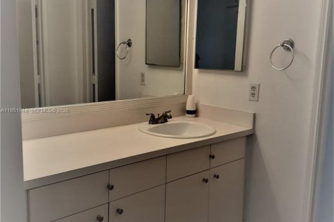Condominio en alquiler en Davie, Florida, 1 dormitorio, 60.76 m2 № 2054310 - foto 8