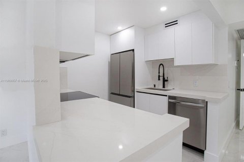 Купить кондоминиум в Пемброк-Пайнс, Флорида 1 спальня, 75.34м2, № 1964752 - фото 6