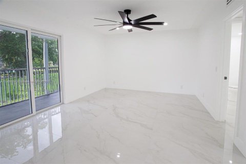 Купить кондоминиум в Пемброк-Пайнс, Флорида 1 спальня, 75.34м2, № 1964752 - фото 19