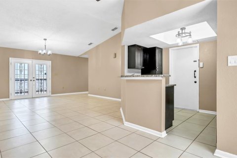Villa ou maison à louer à Tampa, Floride: 3 chambres, 157.75 m2 № 2115474 - photo 10