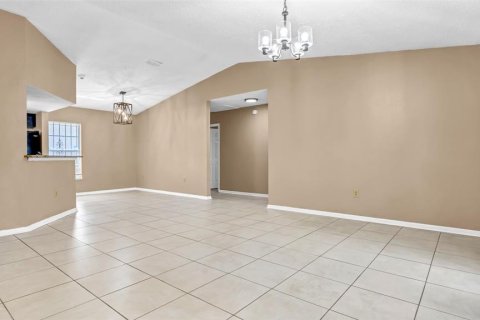Villa ou maison à louer à Tampa, Floride: 3 chambres, 157.75 m2 № 2115474 - photo 7