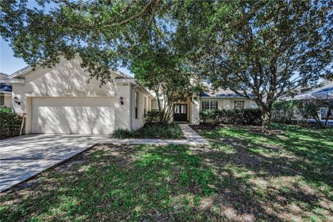 House in Valrico, Florida 4 bedrooms, 210.14 sq.m. № 2119529