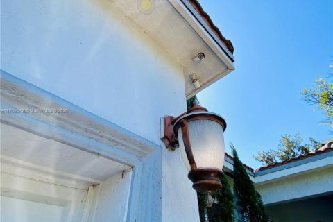 Casa en venta en West Miami, Florida, 4 dormitorios, 207.45 m2 № 2035019 - foto 12