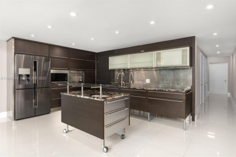 Condominio en venta en Miami Beach, Florida, 2 dormitorios, 157.93 m2 № 1984209 - foto 5