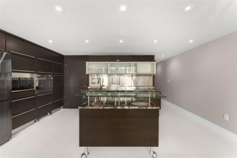 Condominio en venta en Miami Beach, Florida, 2 dormitorios, 157.93 m2 № 1984209 - foto 4