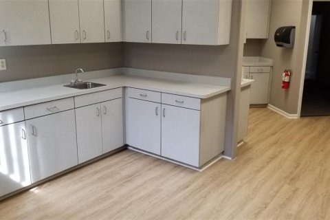 Immobilier commercial à louer à Gainesville, Floride: 673.54 m2 № 2143099 - photo 3