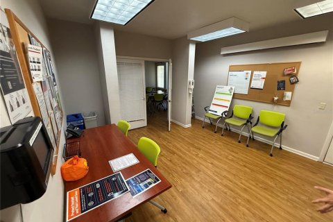 Immobilier commercial à louer à Gainesville, Floride: 673.54 m2 № 2143099 - photo 24