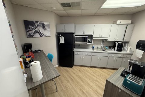 Immobilier commercial à louer à Gainesville, Floride: 673.54 m2 № 2143099 - photo 23